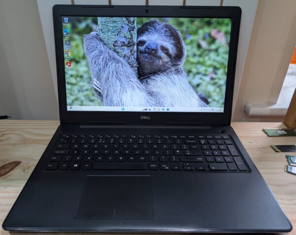 Dell Vostro 3590 (Refurbished)